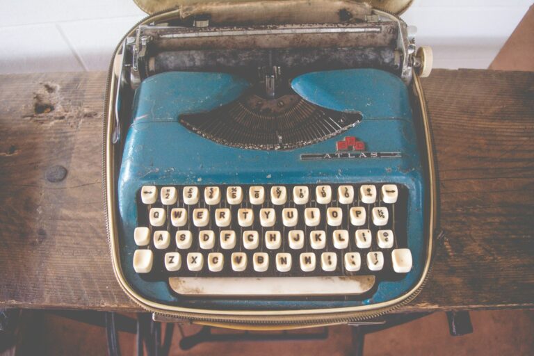Rapporto tra editor e self publisher